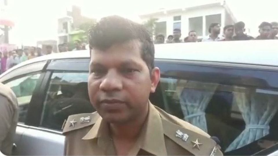 SSP action against drivers and sub Inspector Pidhaura police station