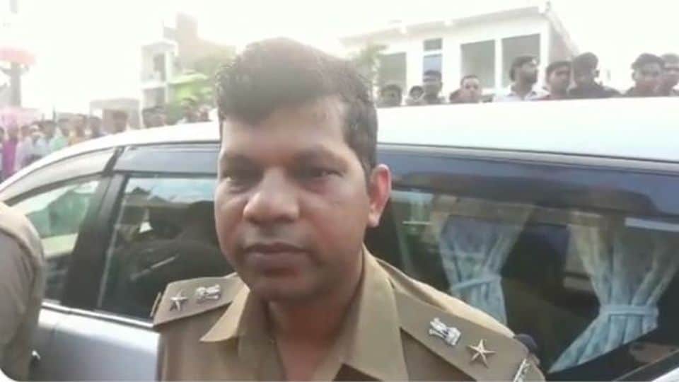 Uzbekistan Girls Arrested Police Raid In agra Hotel