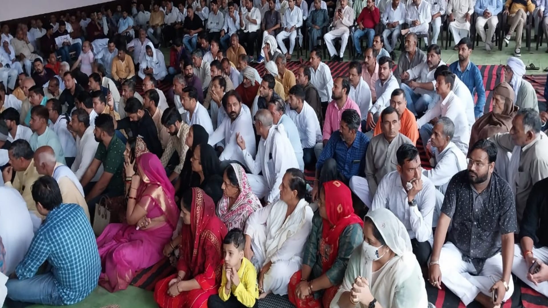 Deepak Murder: People arrived in the rain at Deepak Tyagi condolence meeting in Khajuri village