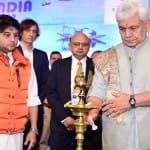 श्रीनगर में हेली समिट का शुभारंभ करते केंद्रीय मंत्री सिधिया और एलजी