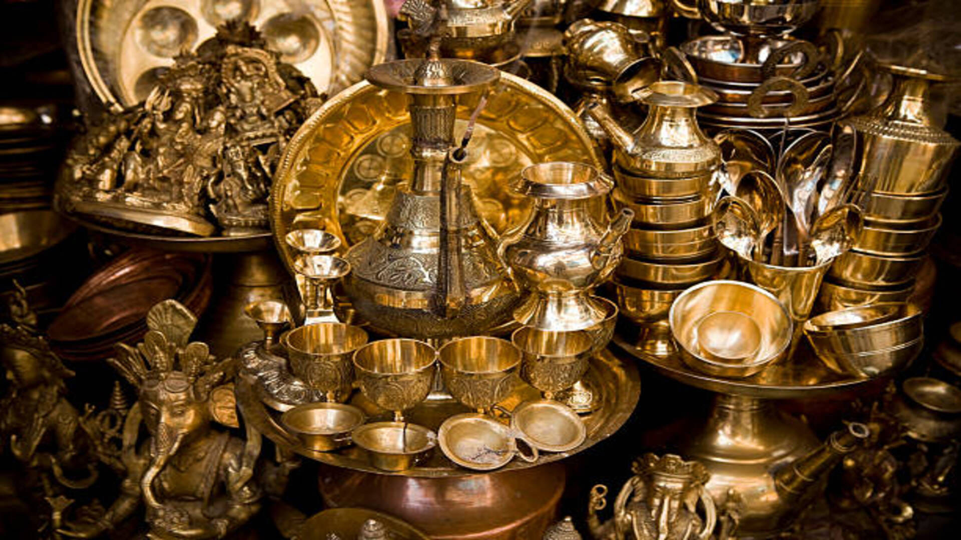 Dhanteras 2022 shopping ideas What Things to Bring at Home for Maa Laxmi Blessings