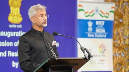 "Efforts on for Hindi's inclusion in UN official languages" Jaishankar