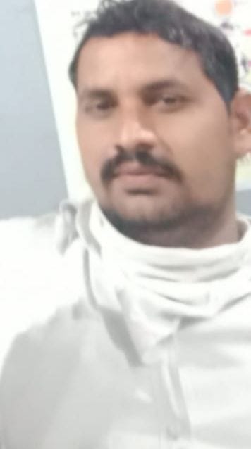 Etah: Farmer fell in the field after seeing the crop ruined by rain, died