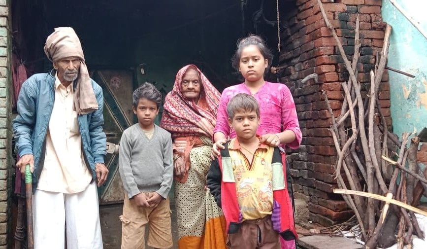 Hathras: Current ran in the house due to rain, mother-son died
