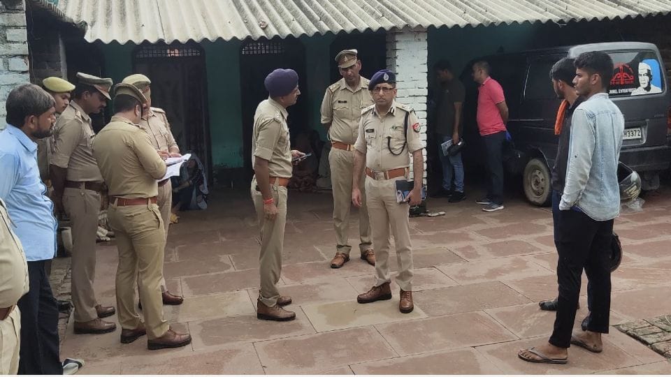 Agra Double Murder doubting after not getting face from daughter
