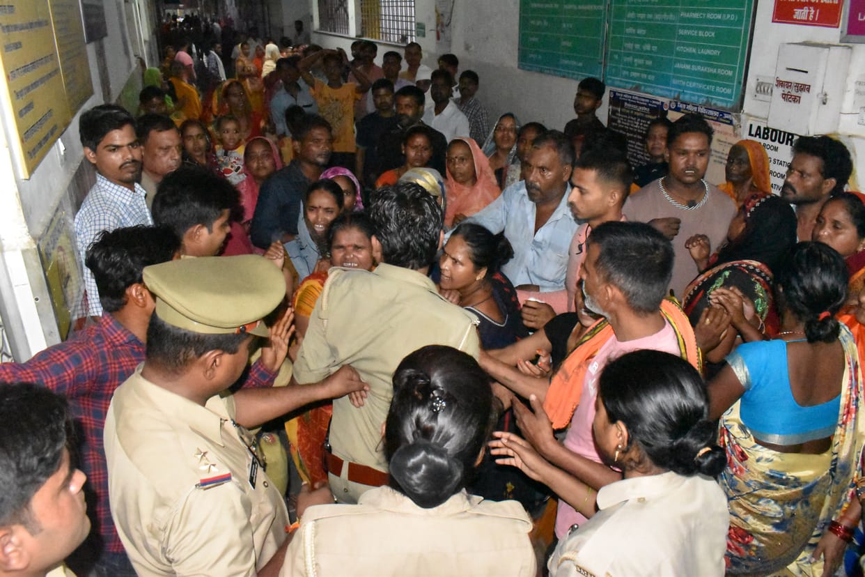Death of mother and child in District Women's Hospital, uproar