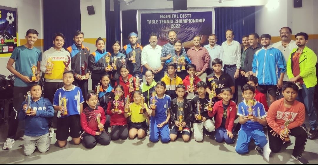 Players showed their strength in district level table tennis tournament