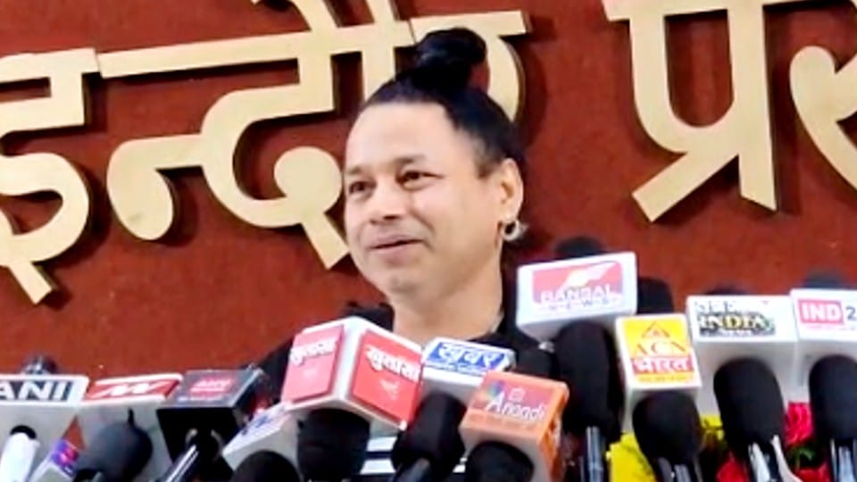 Kailash Kher will perform at the launch of Mahakal Lok