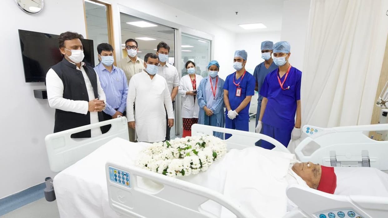 mulayam singh yadav passed away former up cm and samajwadi party founder death news in hindi today
