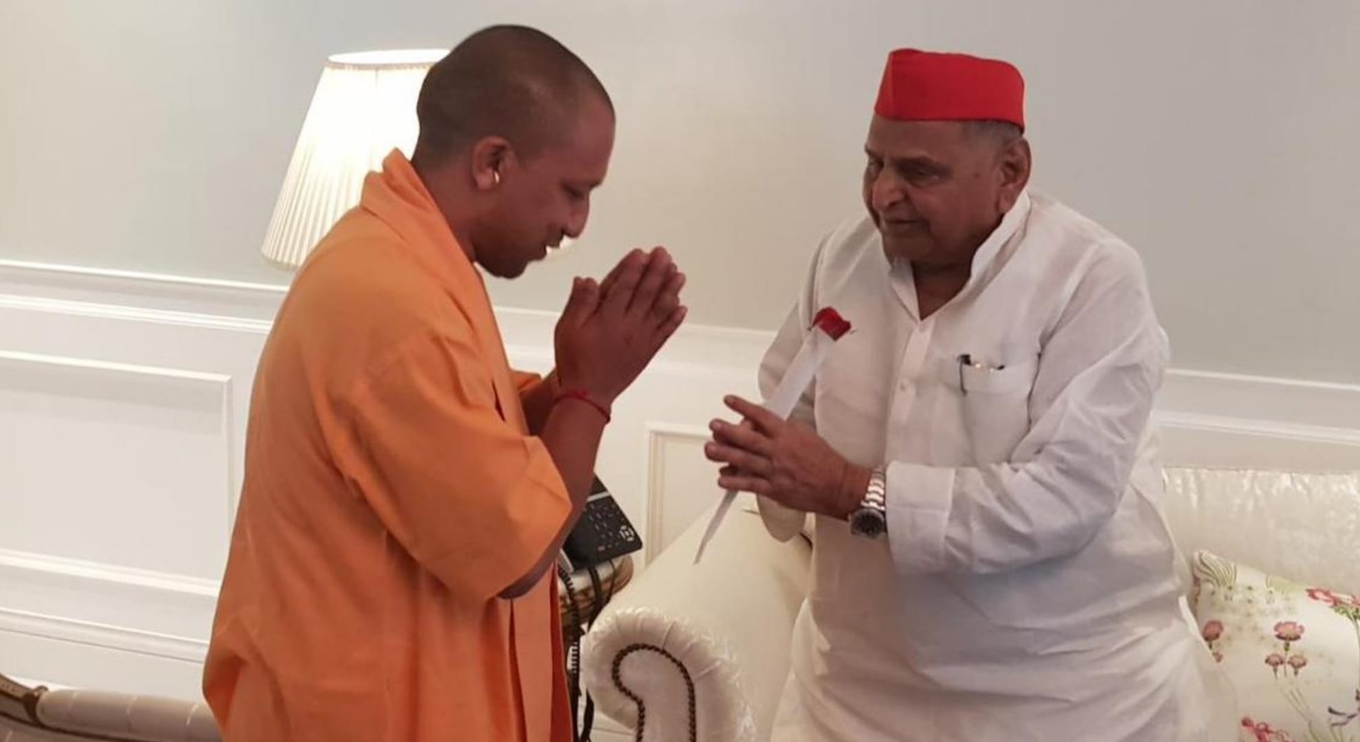 Pic of Mulayam Singh Yadav with CM Yogi Adityanath.