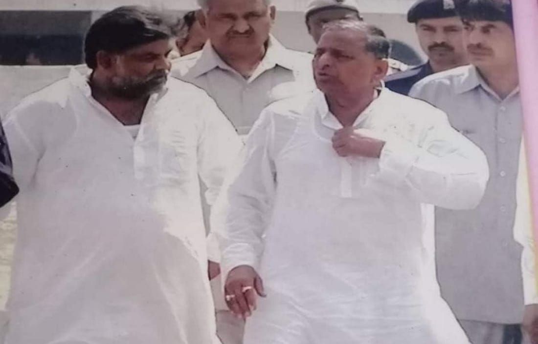 Mulayam Singh Yadav expert in launching new people into politics