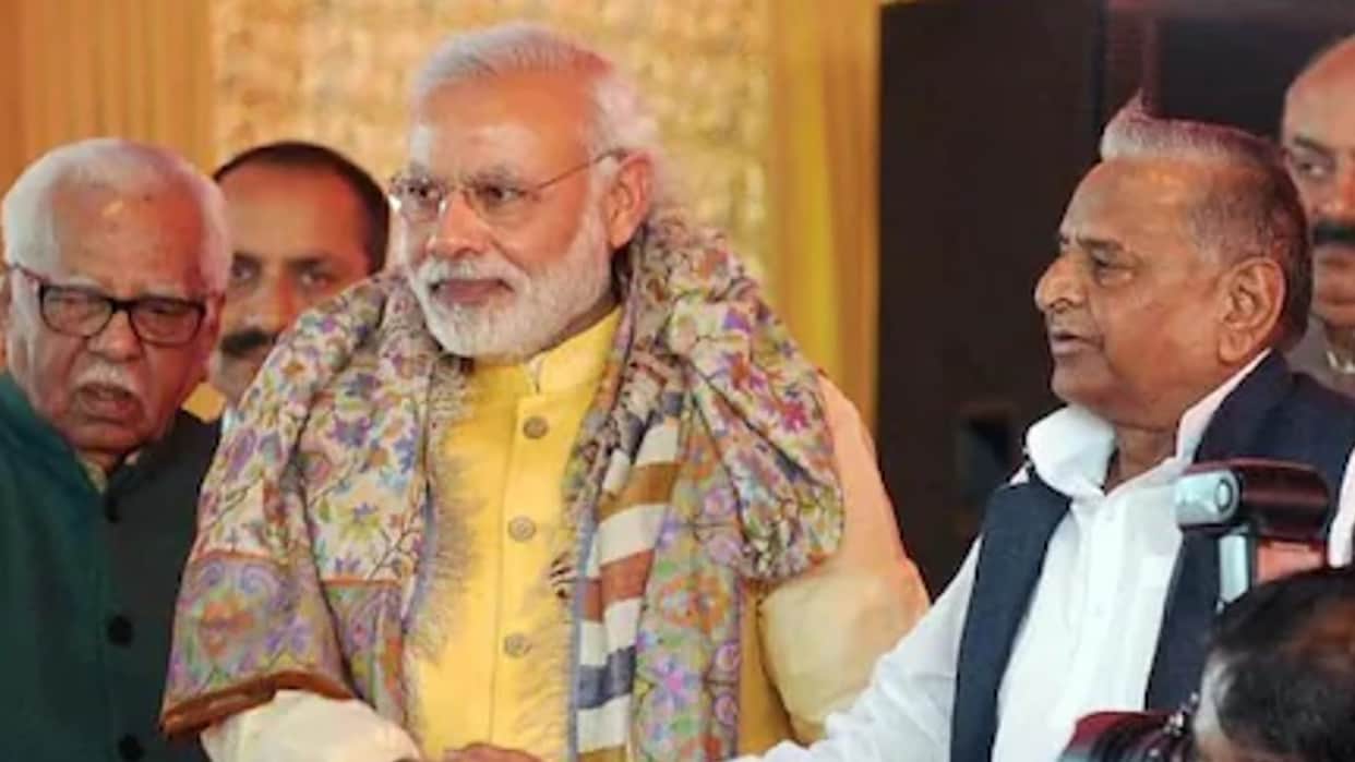 PM Modi shared eight pictures of Mulayam Singh Yadav, know what he said for the samajwadi party patron?