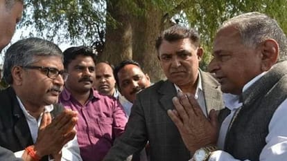Mulayam Singh Yadav Death: After taking oath as Chief Minister, student union elections were restored within a