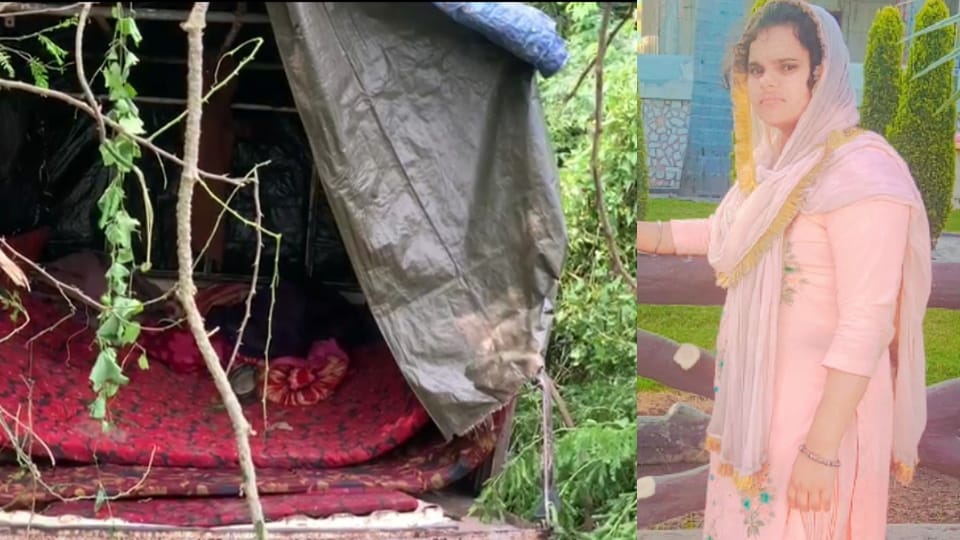 Girl Died after Bolero overturned near village Bahomajra on Khanna highway