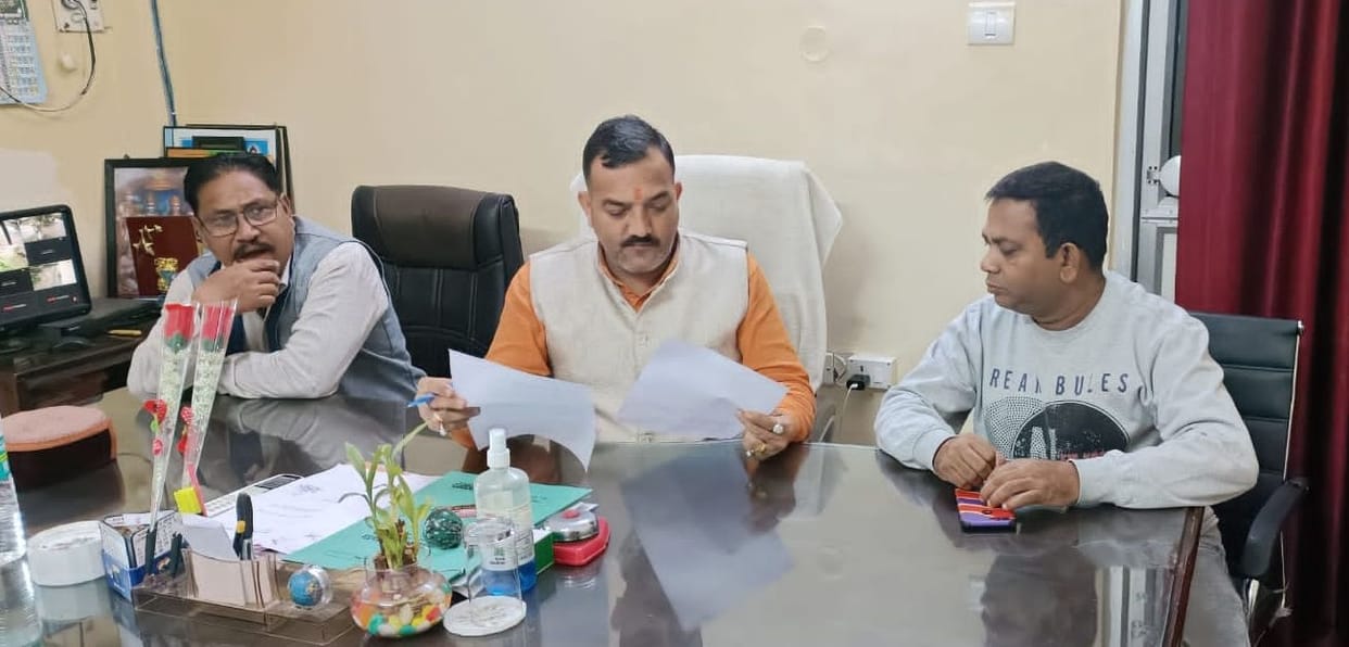 Market committee will build 15 shops of farmers market
