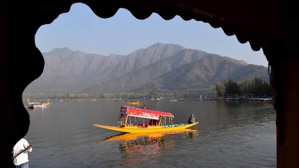 Kashmir becomes first choice: increased trend of domestic travel 35 percent solo travelers want to spend holid