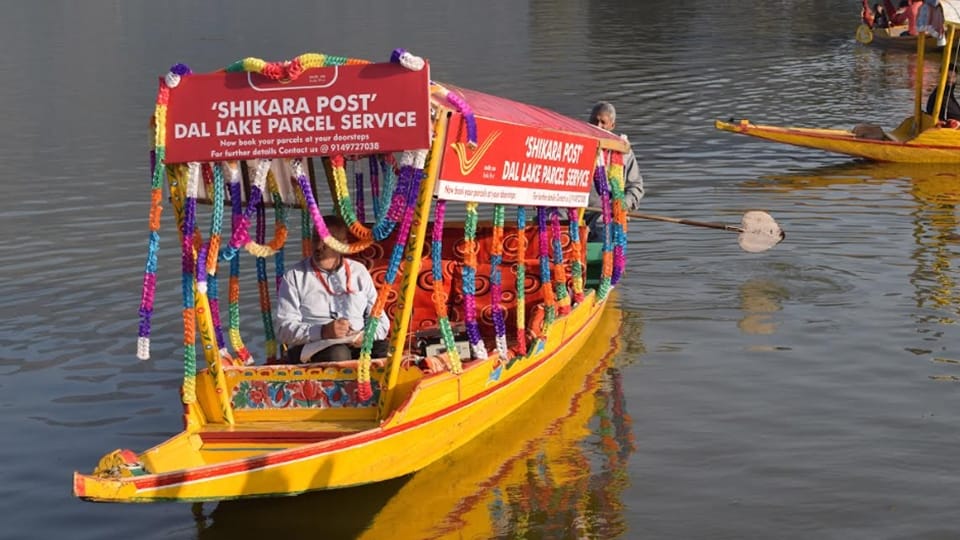 Chief postmaster jammu kashmir inaugurated Shikara post in Dal lake Srinagar