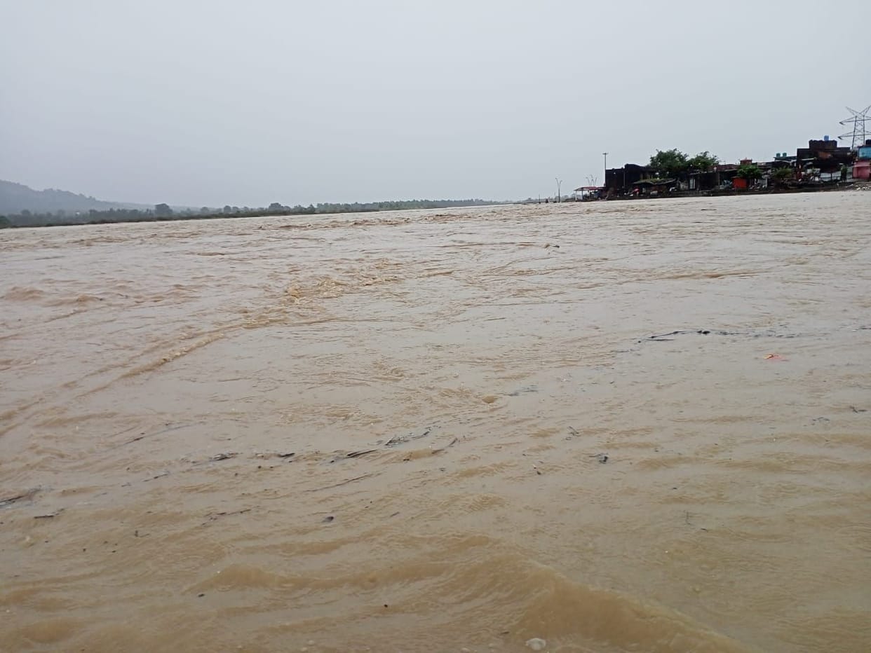 Red Alert in Banbasa Bairaj