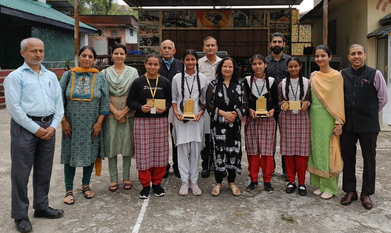 Meritorious girl students of Girls School Dharamshala honored with Kamala Memorial Award