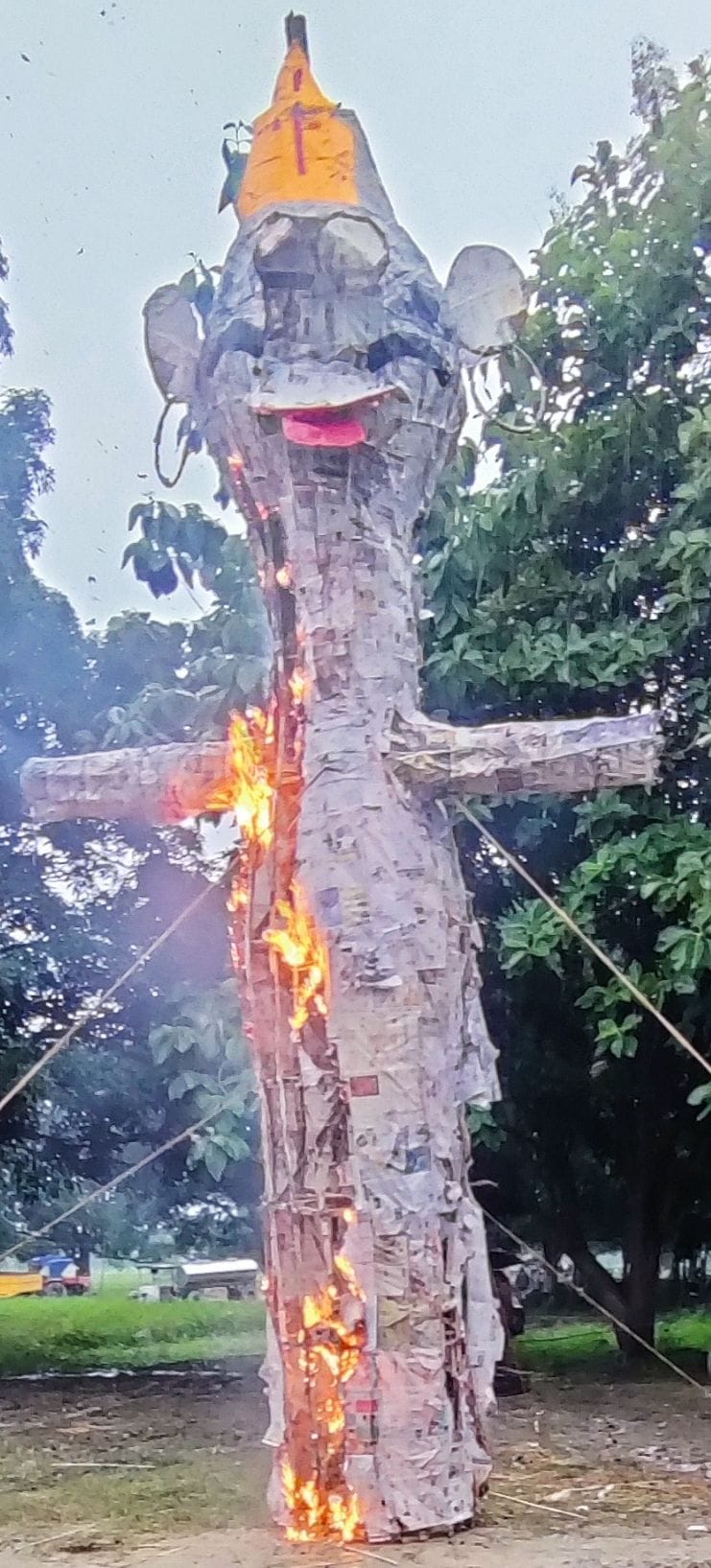 idol of ravan burnt