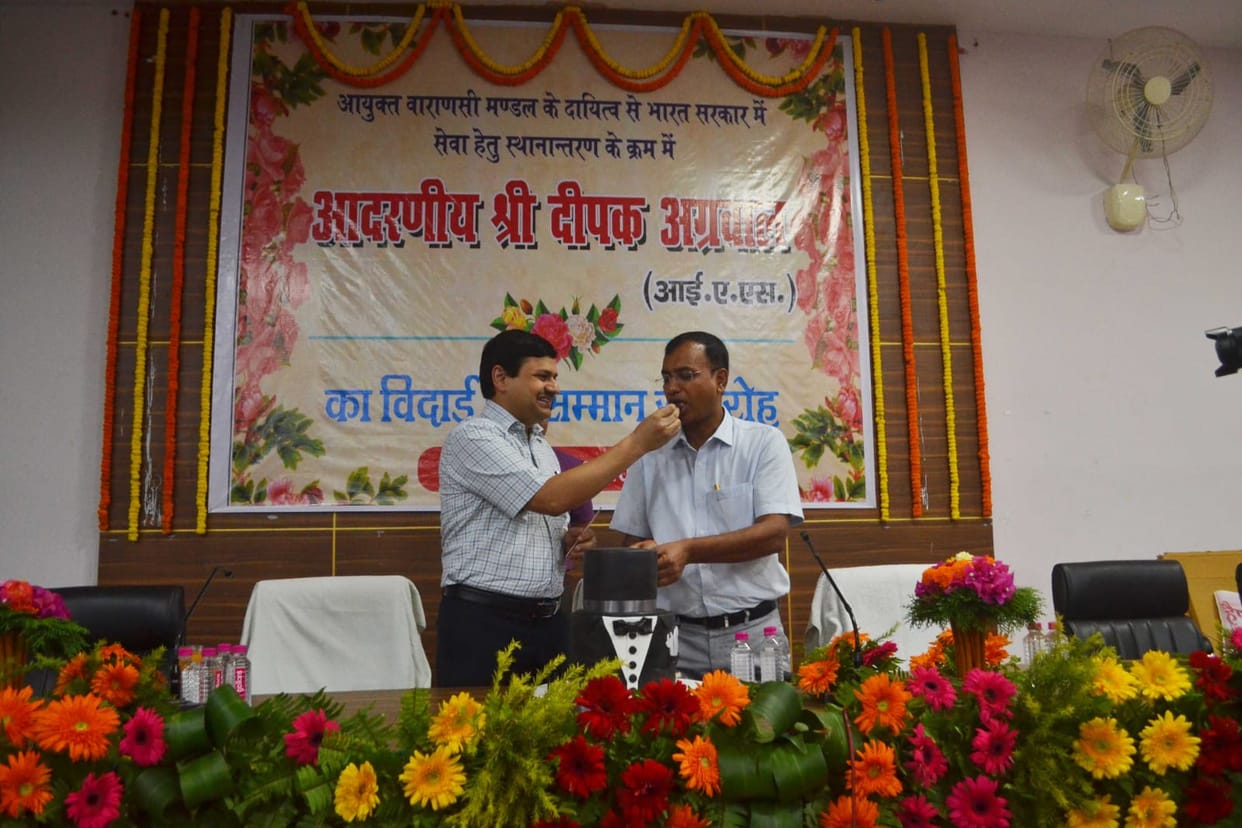 New Commissioner of varanasi Kaushal Raj Sharma took charge who get also additional charge of DM