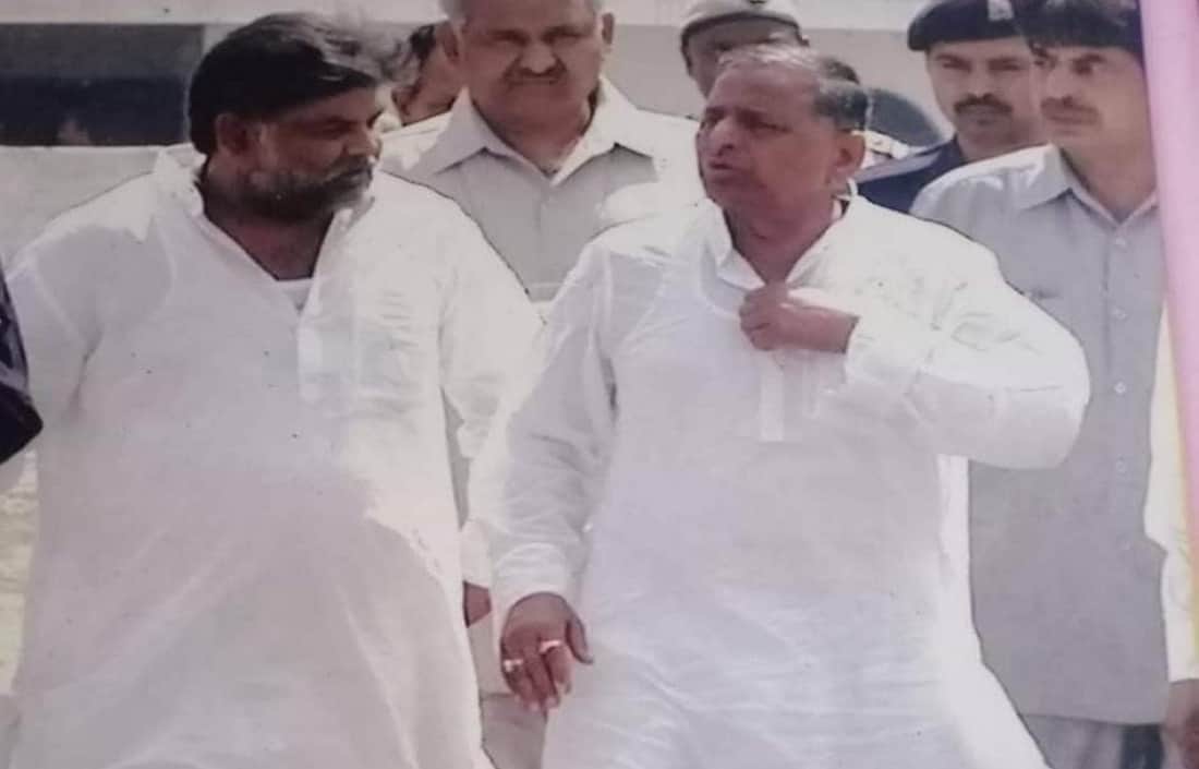 Mulayam Singh Yadav Passed Away Know About His Political Journey