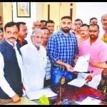 व्यापारियों ने एडीएम प्रोटोकॉल को सौंपा ज्ञापन