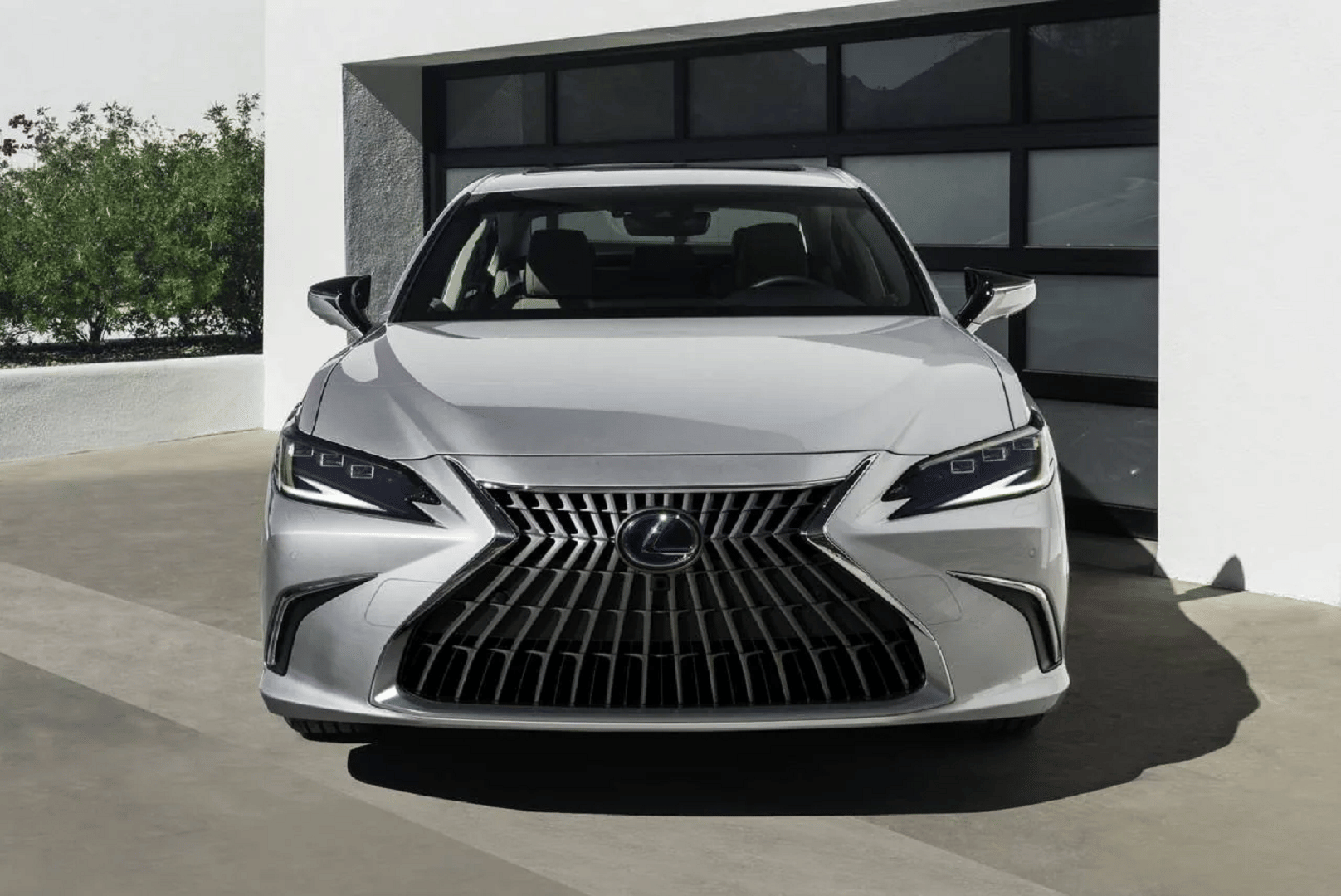 2022 Lexus ES 300h launched in India Know Price Featues Specs News in Hindi