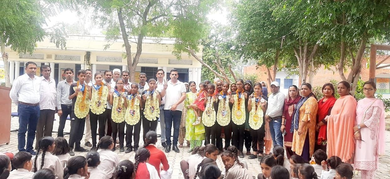 Nine children won medals in Thang-Ta