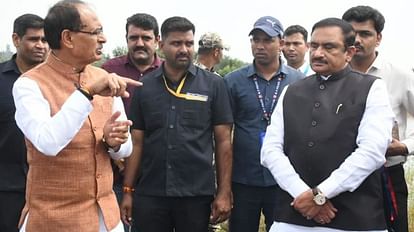 MP News: सागर के मंत्रियों में वर्चस्व की लड़ाई से भार्गव का इंकार, सीएम ने साधा कांग्रेस पर निशाना MP News: Bhargava refuses to fight for supremacy among Sagar's ministers, CM targets Congress