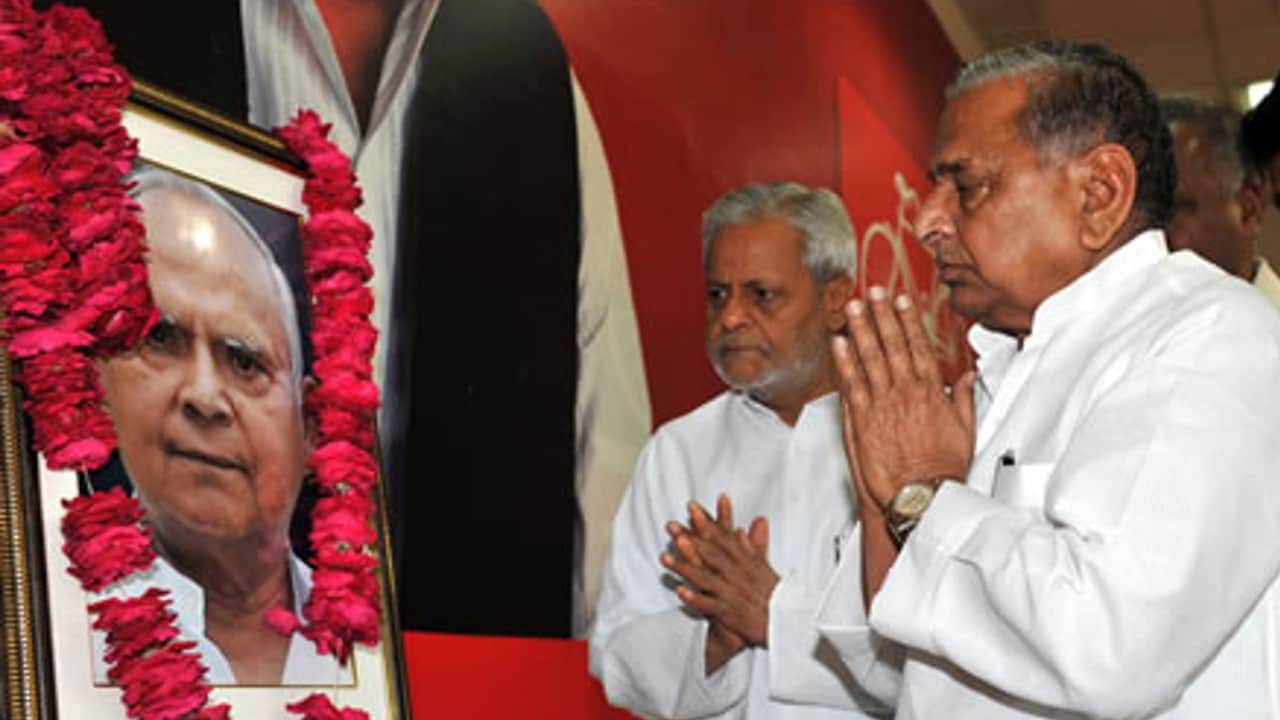 Mulayam singh yadav 10 best friends, know about there political background