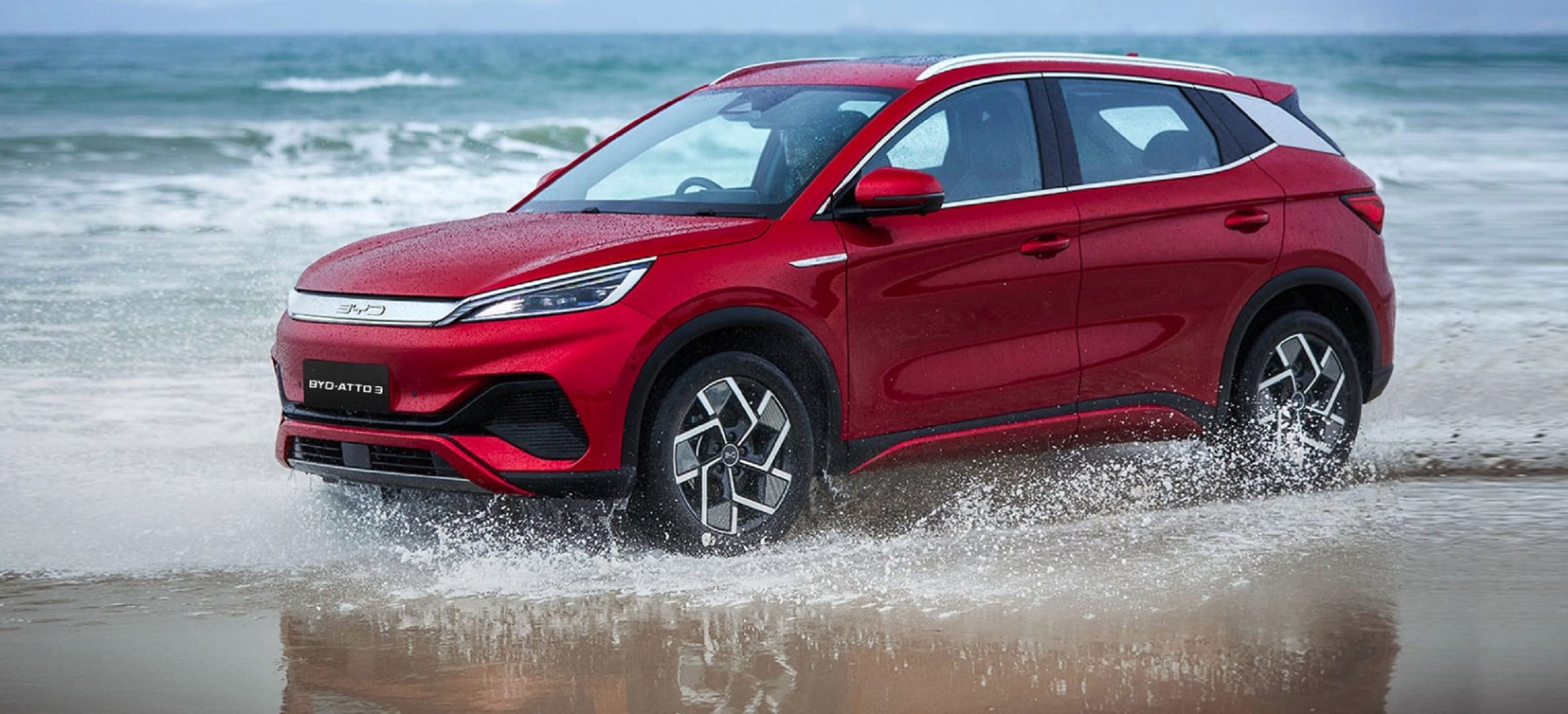 BYD Atto 3 Electric SUV Launched in India Know Price Range Features Specs News in Hindi