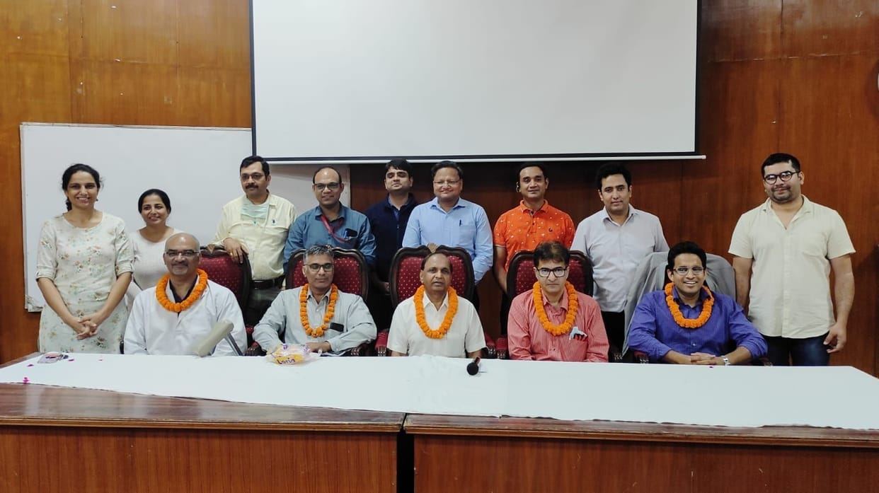 Dr. RB Jain retains hold of the head by 92 votes