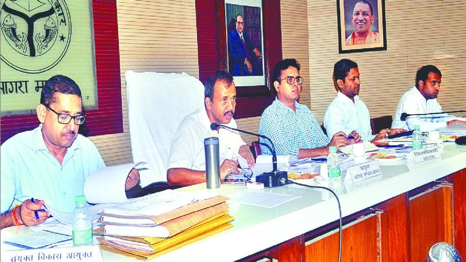 Commissioner Amit Gupta reviewed the development works in the agra division