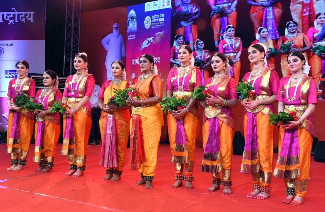 Chitrakoot: Devotional cultural evening between the jugalbandi of harmonium and tabla