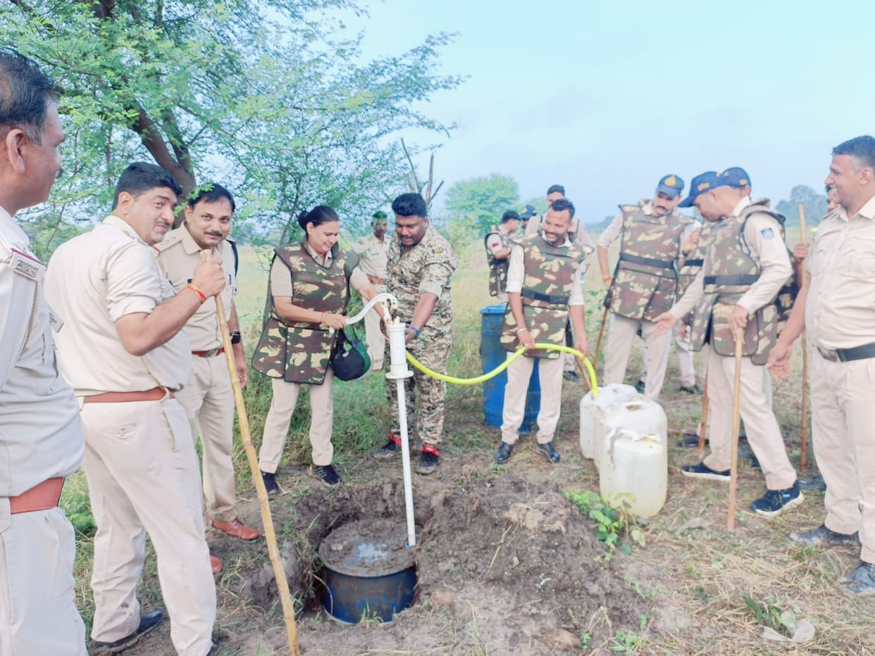 MP Gazab Hai: In Guna Alcohol Came Out of Handpump Instead of Water, Know Why