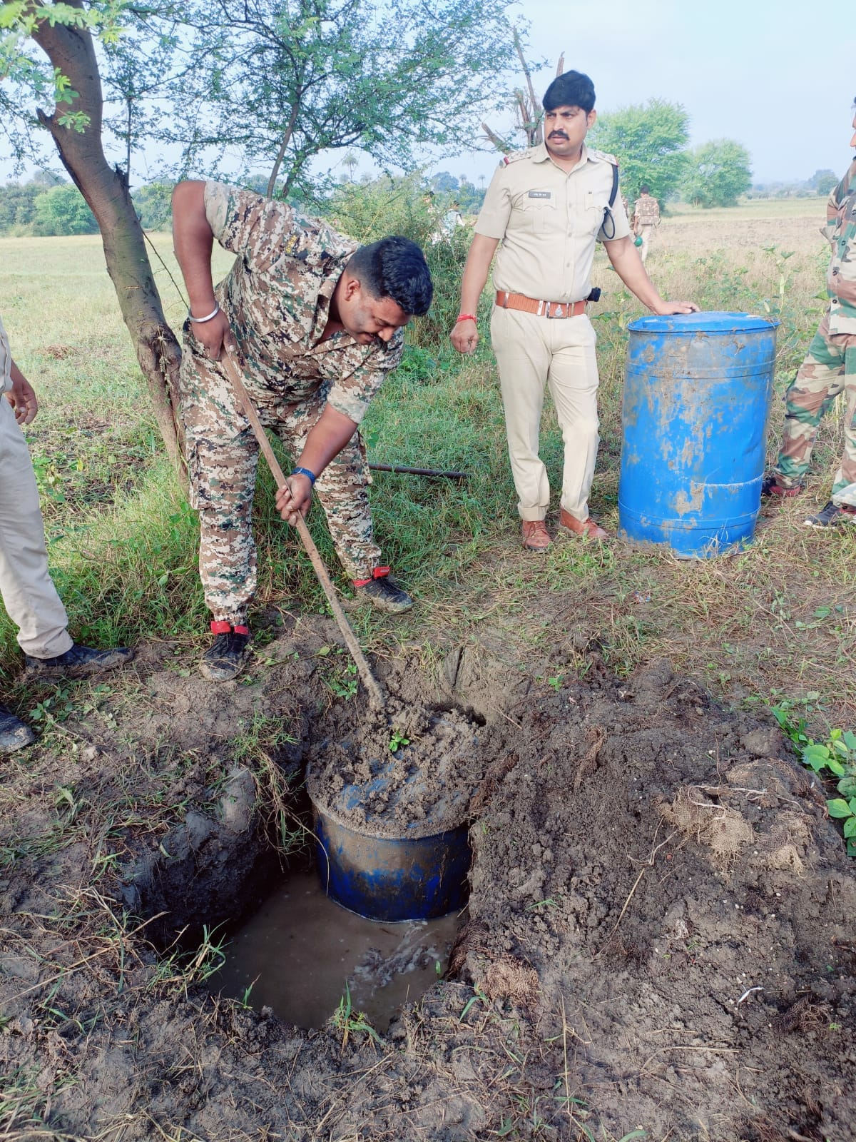 MP Gazab Hai: In Guna Alcohol Came Out of Handpump Instead of Water, Know Why