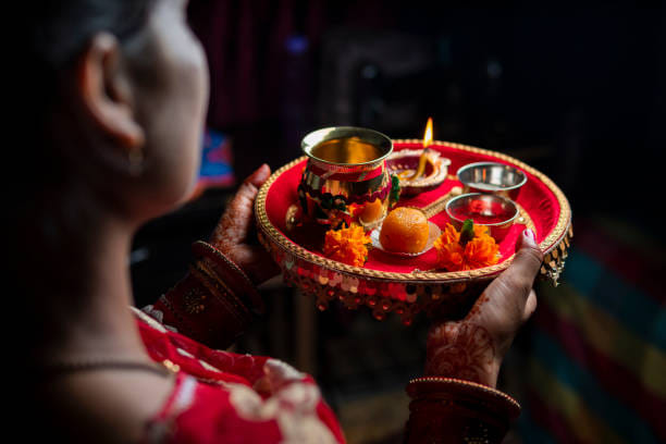 Karwa Chauth 2022 Date Time Shubh Muhurat Puja Vidhi Samagri Vrat Katha Fasting Rules