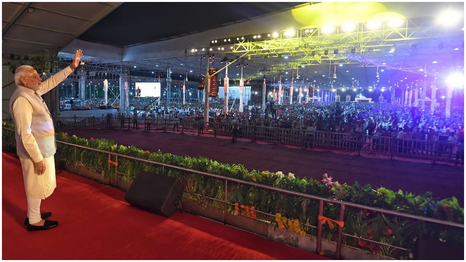 Mahakaleshwar Corridor Inauguration pm Narendra Modi different look Mahakal Lok Lokarpan