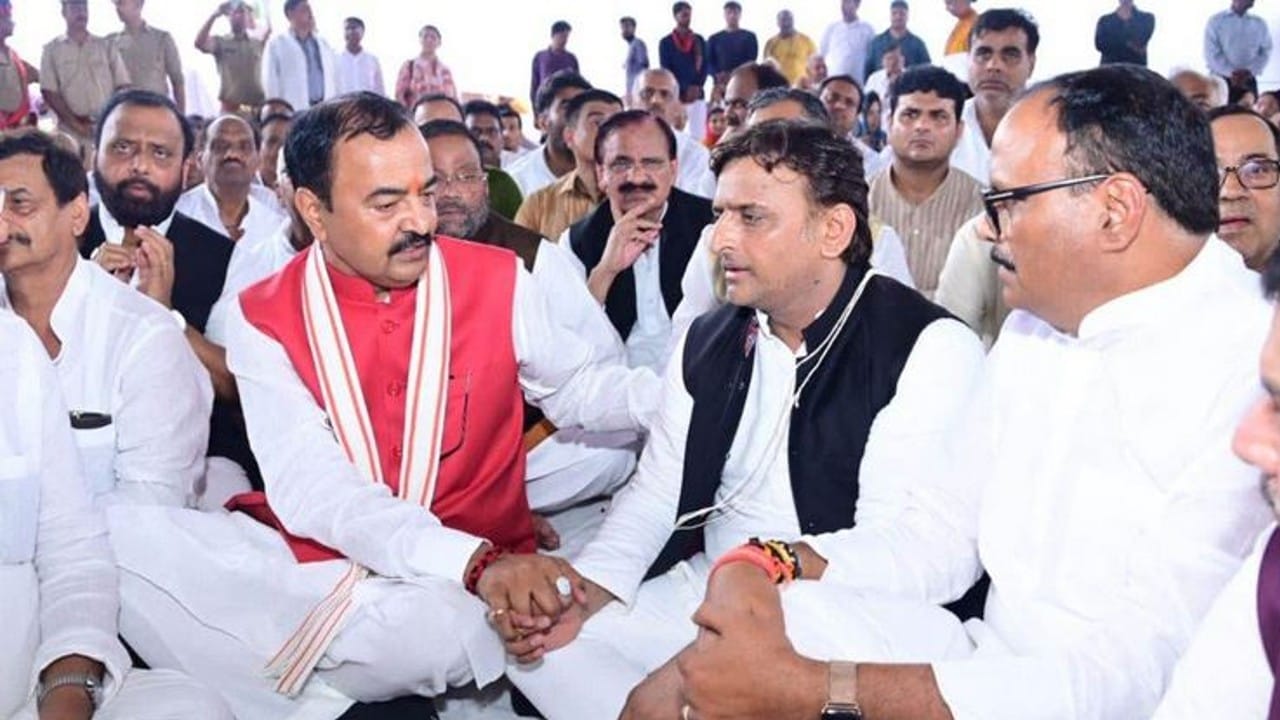 Mulayam Singh Yadav Funeral, everyone cried the last farewell of the Dhartiputra