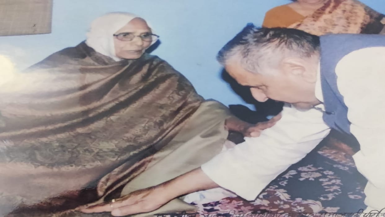 Condolences in Gorakhpur on death of former CM and former Defense Minister Mulayam Singh Yadav