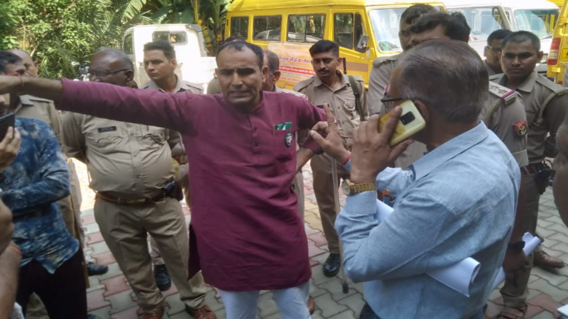 Meerut: Bulldozers run on illegal construction in Daurala