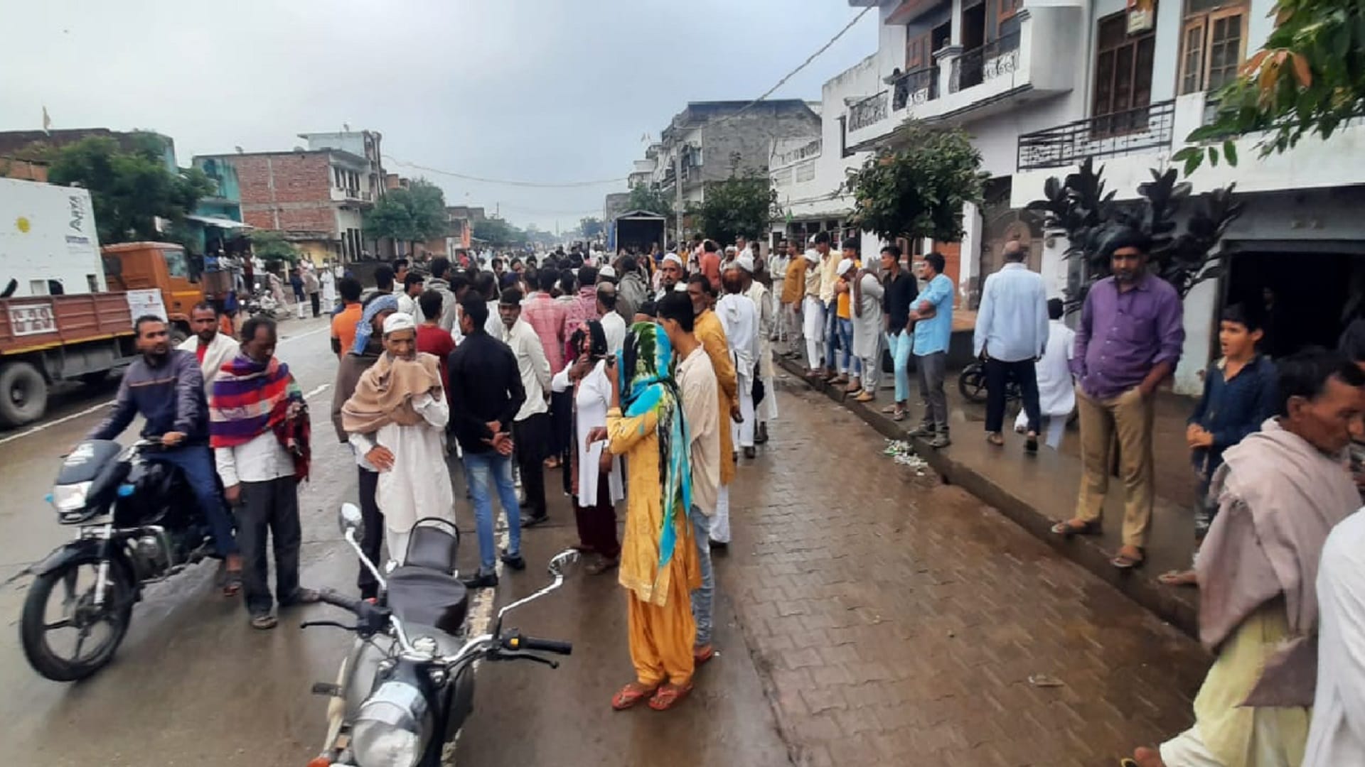 A man has murdered his wife due to domestic dispute in Muzaffarnagar city see photos