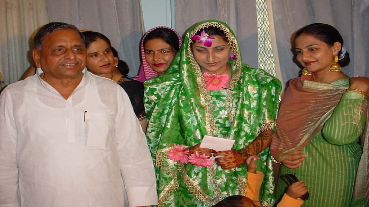 Mulayam Singh had arrived to attend wedding of former MLA Nawazish Alam Khan in Muzaffarnagar