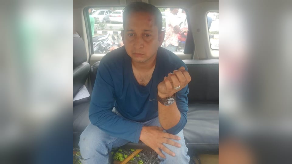 Attempt to kidnap businessman's wife and son sitting in car in Ludhiana