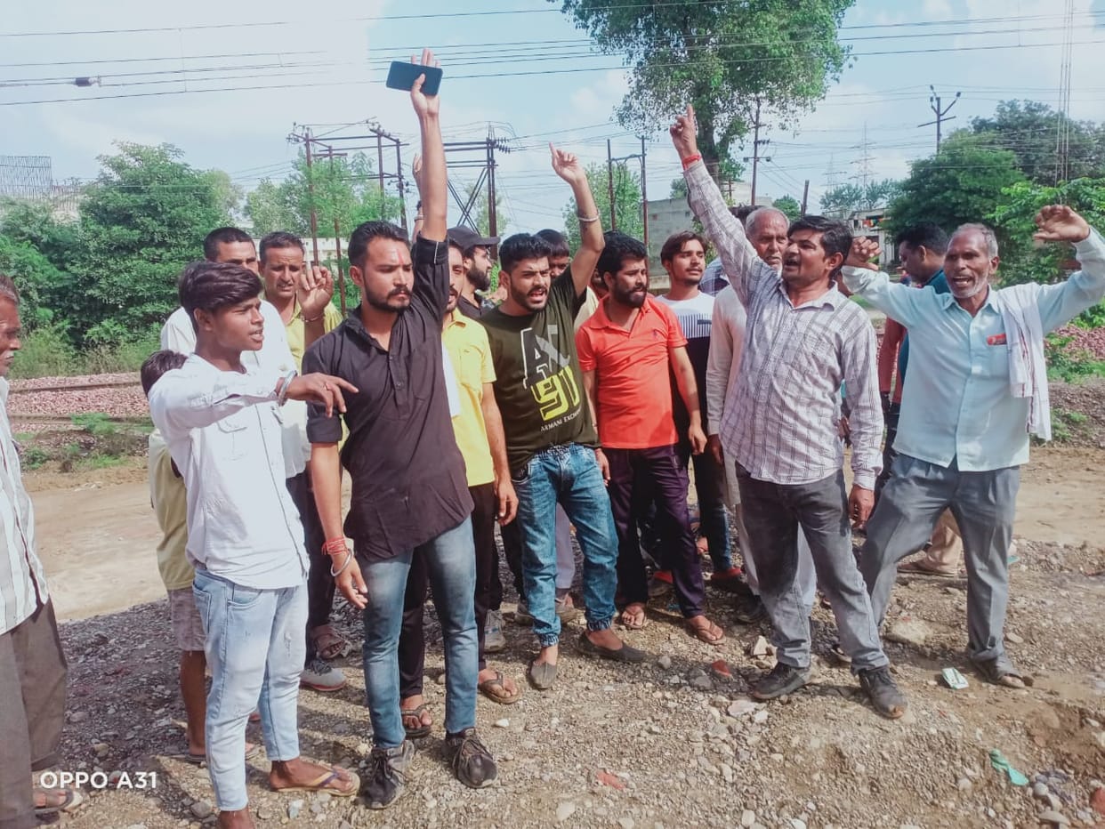 Hindu organization workers blocked the road when the temple collapsed