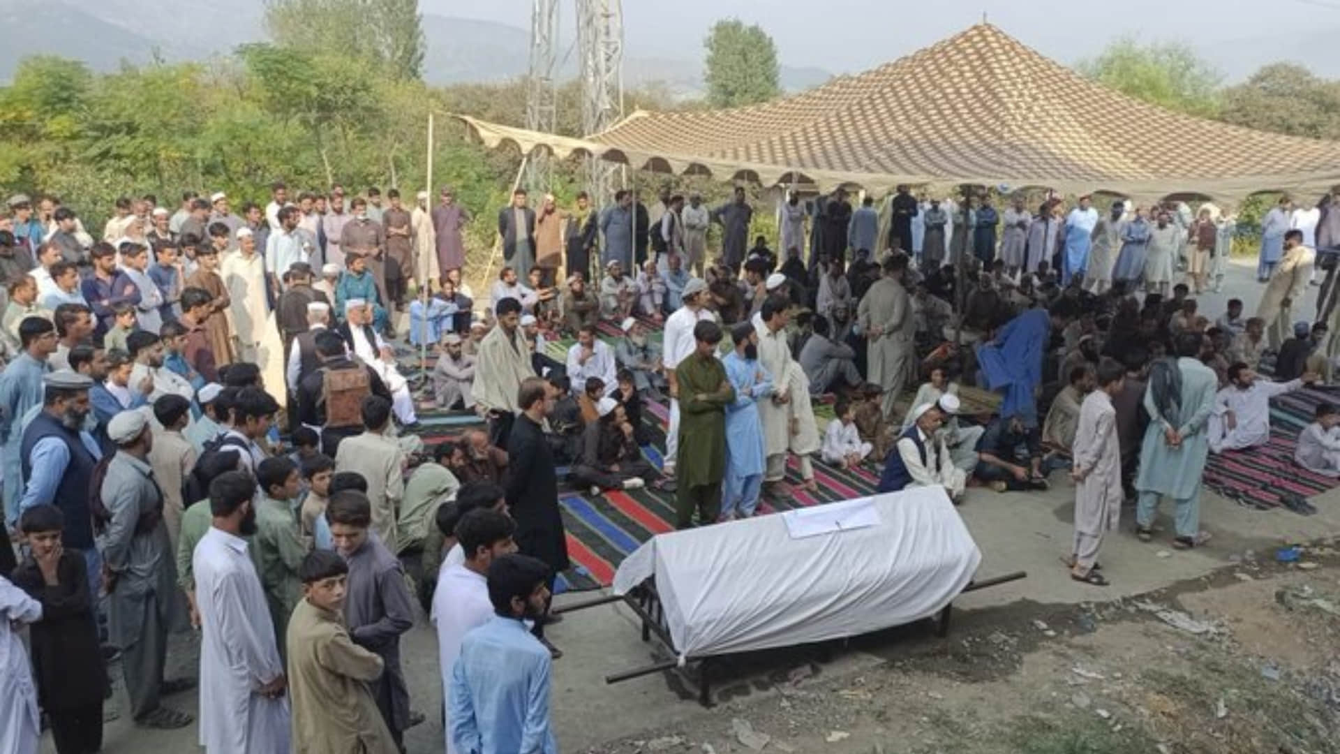 Protesters in Pakistan's Swat District warn they will march to Islamabad if perpetrators of school van attack