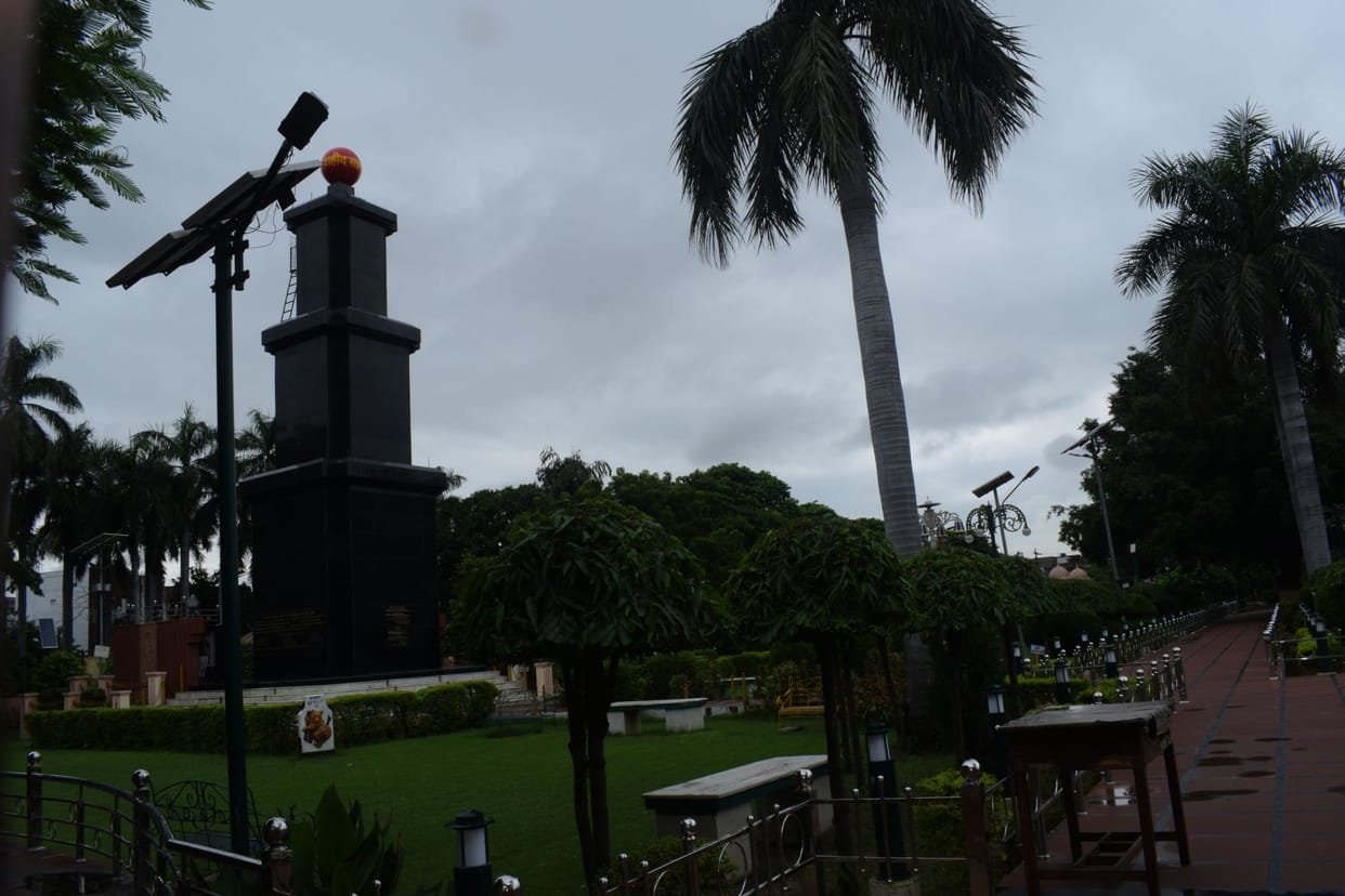 It rained all night on the fourth day, dark clouds kept scaring all day