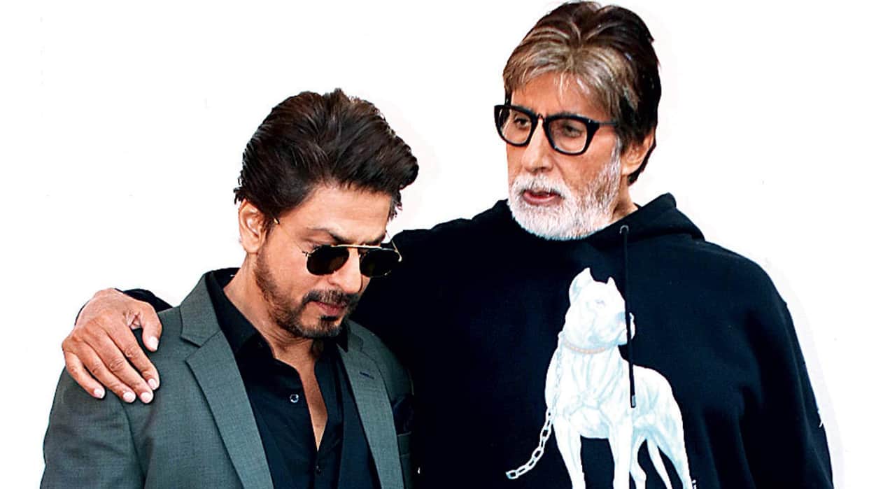Shahrukh Khan wishes Amitabh Bachchan on his birthday on Social media