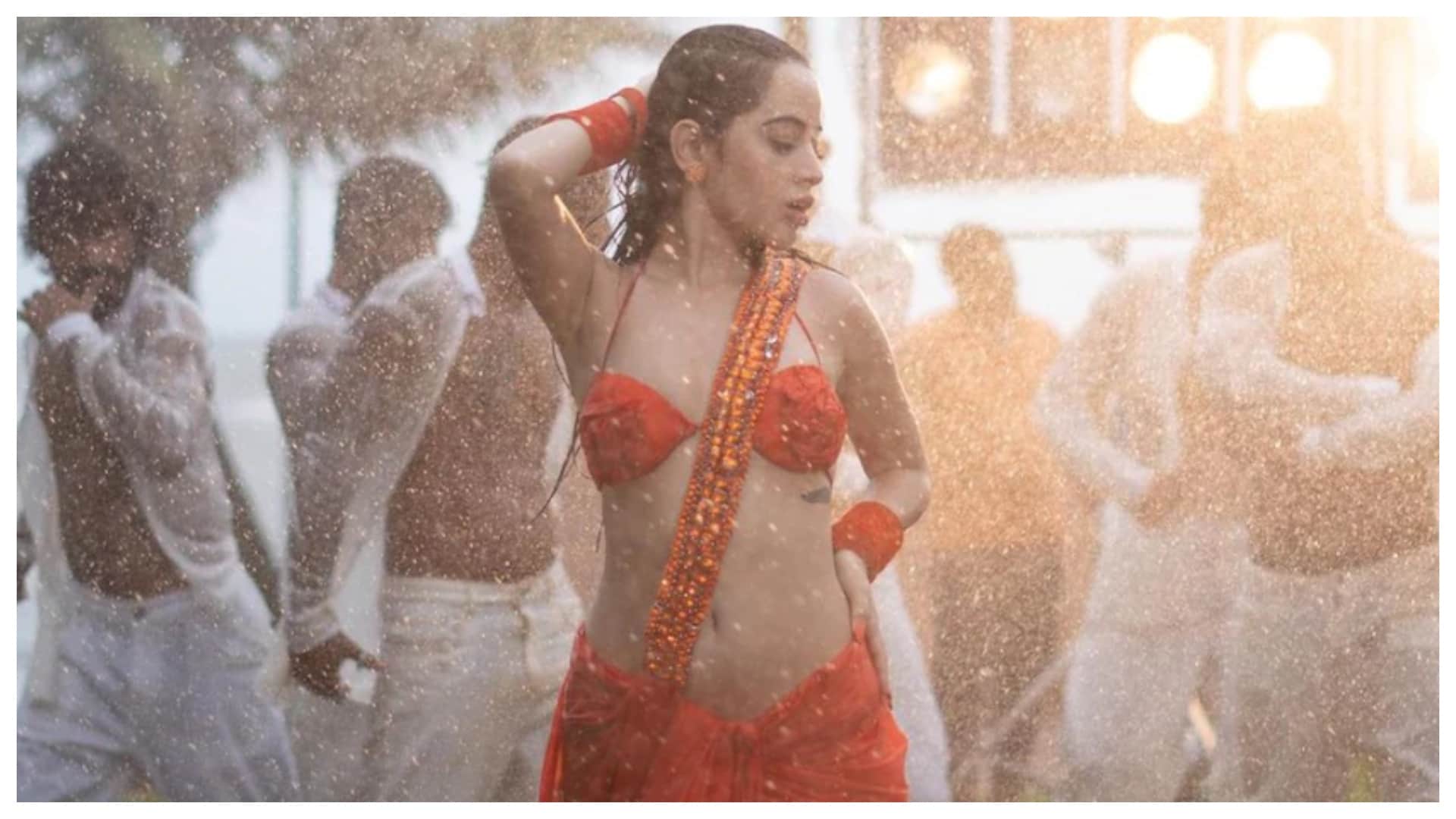 Urfi Javed new song Haye Haye Yeh Majboori release actress looking hot in red saree